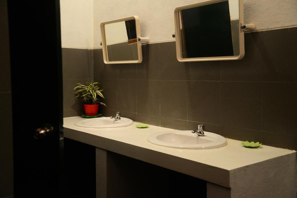 Jungle Beach Hostel อูนาวาตูนา ภายนอก รูปภาพ