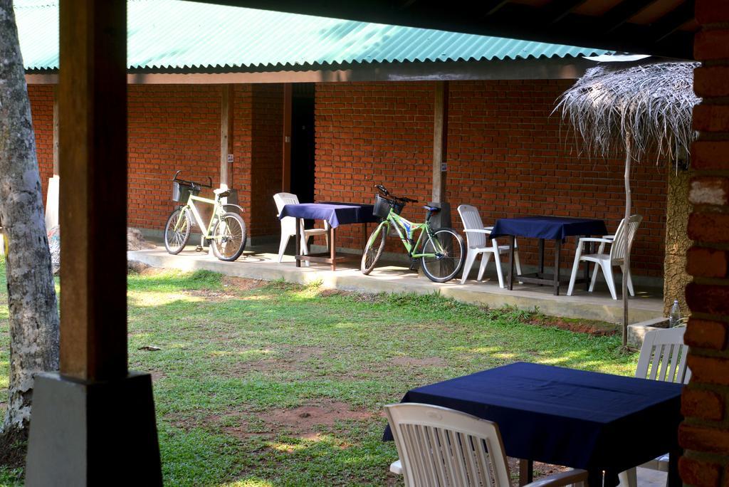 Jungle Beach Hostel อูนาวาตูนา ภายนอก รูปภาพ